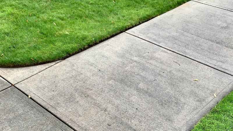 Edging Lawn Tips