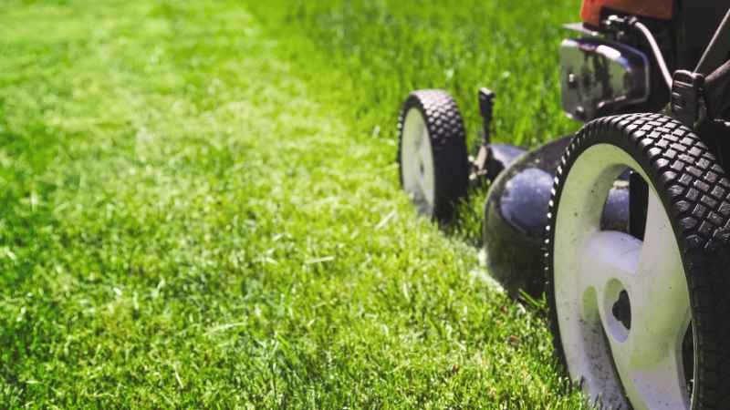 Lawn Mowing Tips